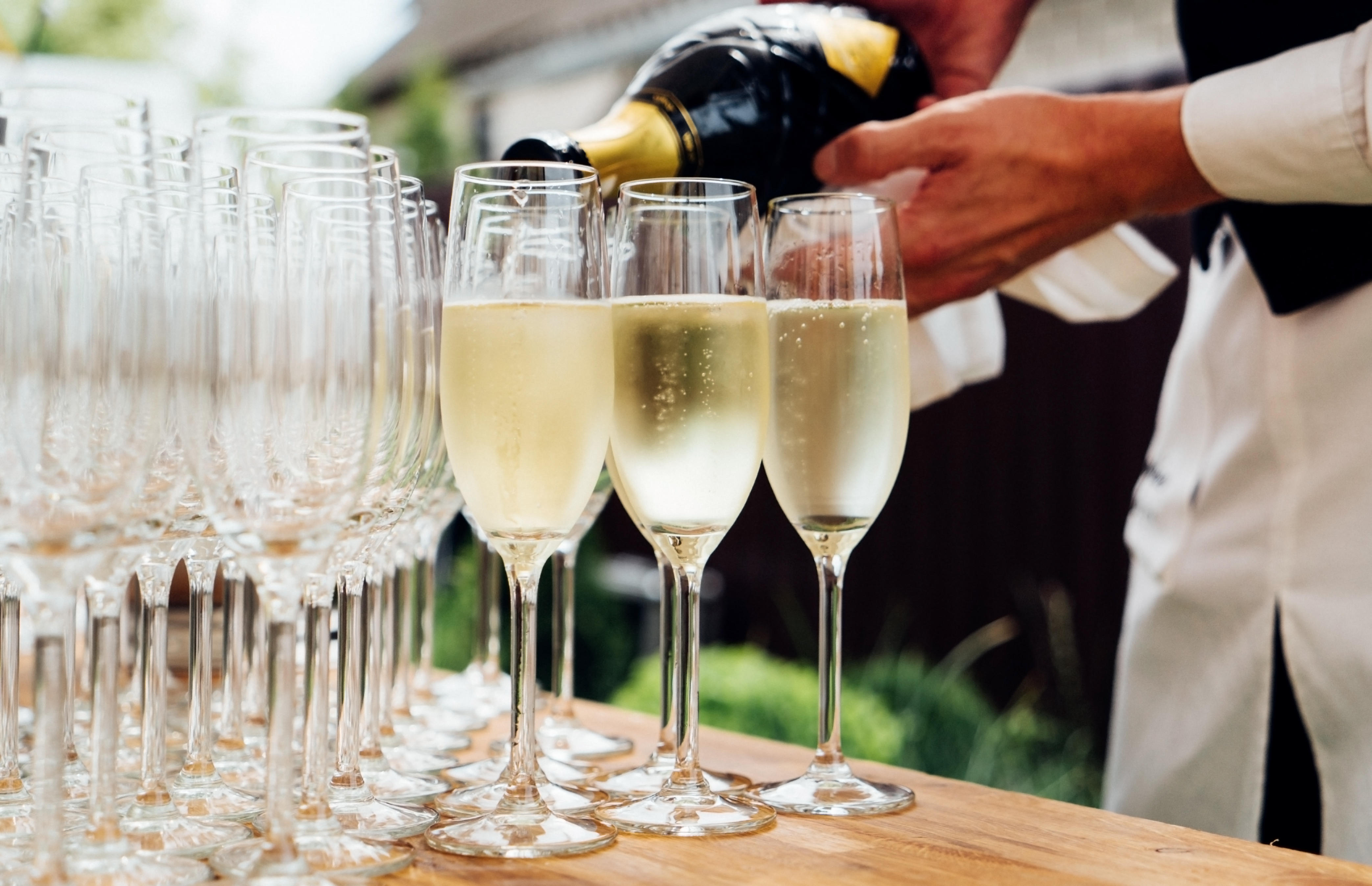 comment servir le champagne